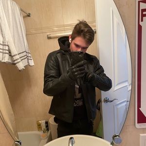 Meet your Posher, Jeffrey